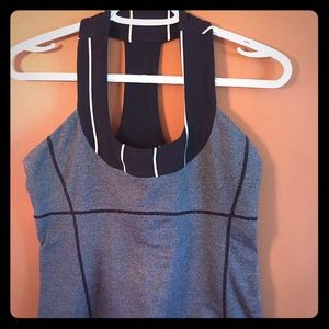 Lululemon scoop neck tank